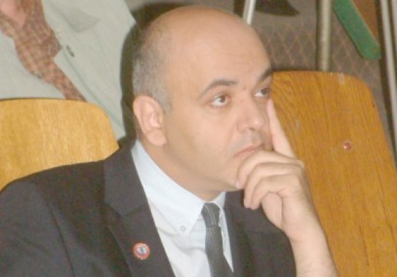 Arafat, membru de onoare al Academiei Americane de Medicină de Urgenţă